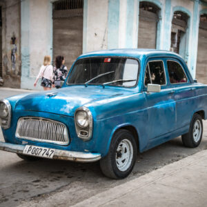 oldtimer in Havana-1