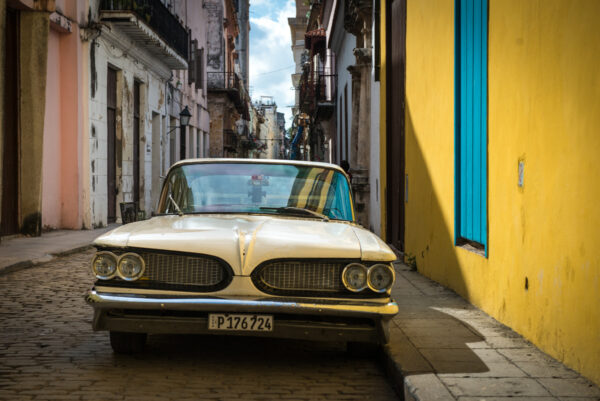 oldtimer in Havana-2